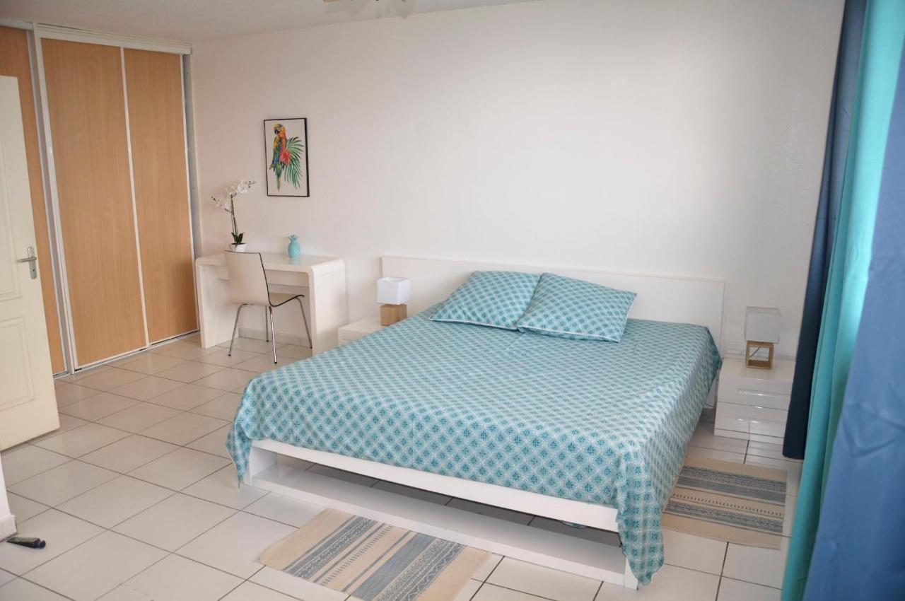 Appartement standing 2 chambres vue mer RES TAHIRI 3 Punaauia  Extérieur photo